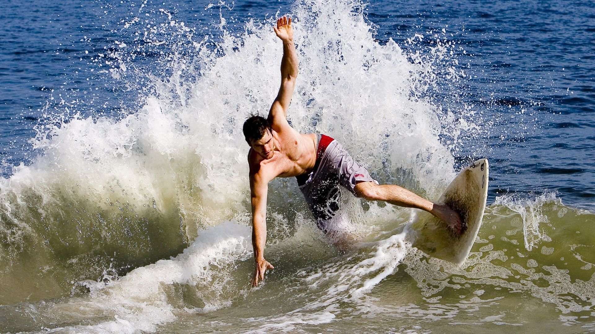 南非羚羊队：以高强度的身体对抗与进攻终结力为球队争光，南非羚羊银币